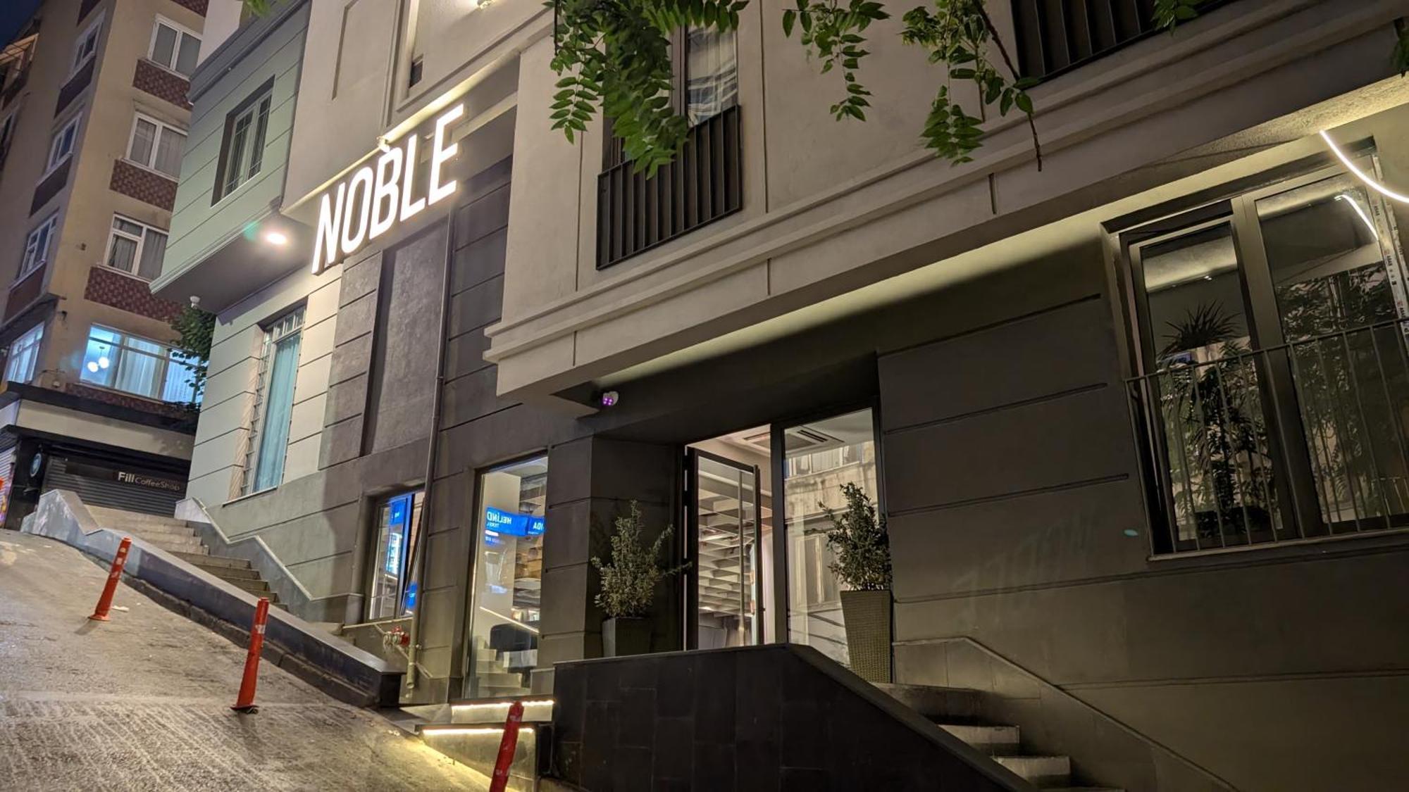 Noble Pangalti Hotell Istanbul Exteriör bild