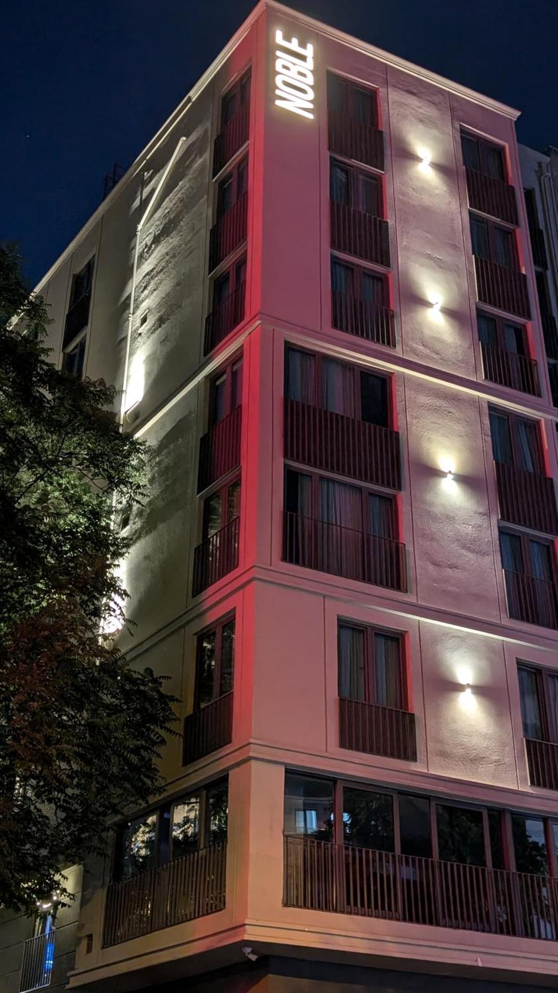 Noble Pangalti Hotell Istanbul Exteriör bild