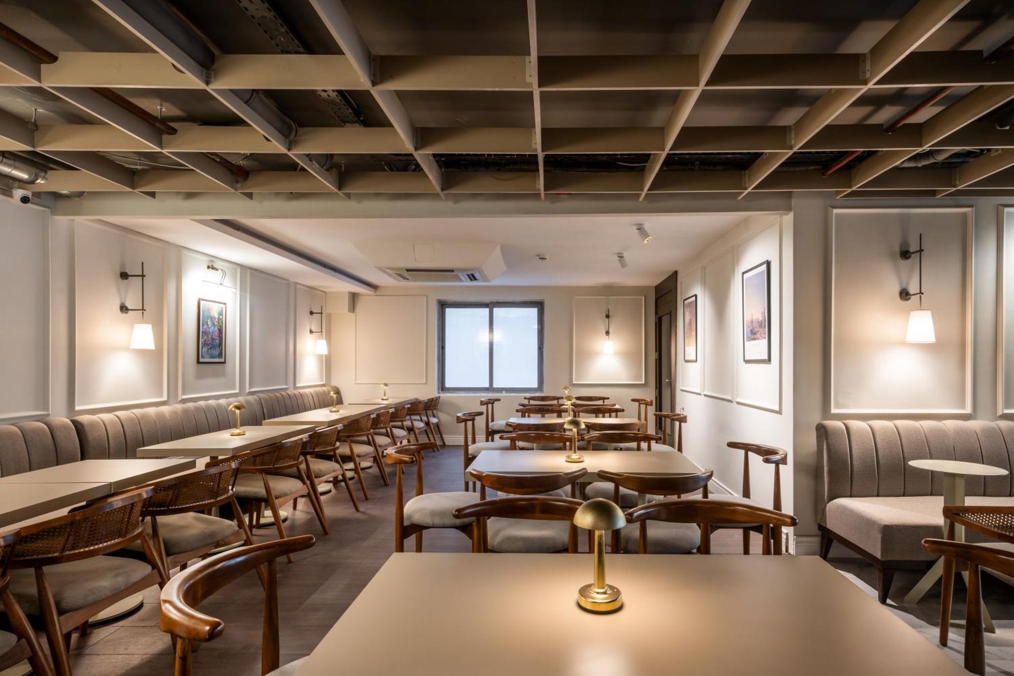 Noble Pangalti Hotell Istanbul Exteriör bild