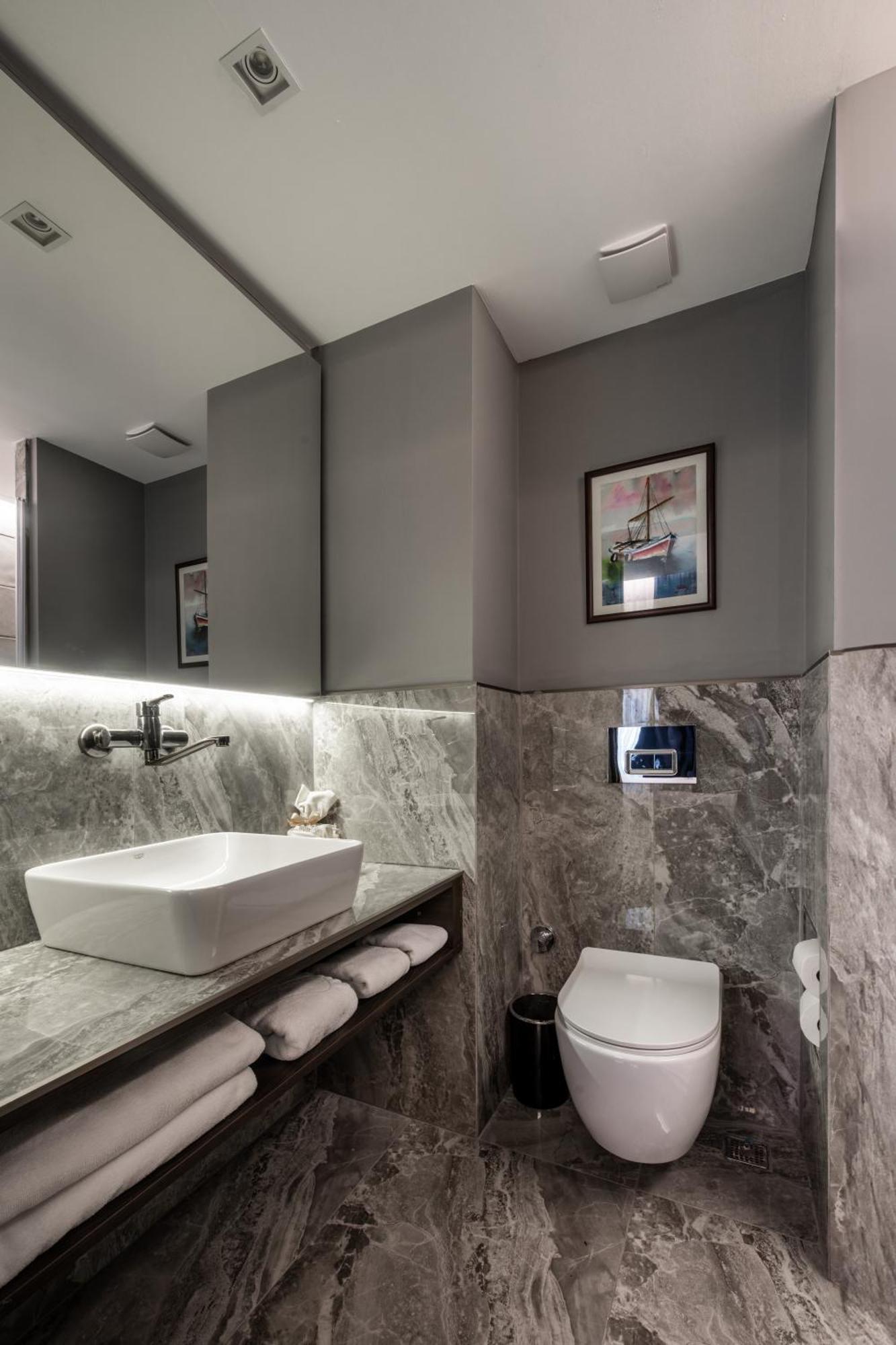Noble Pangalti Hotell Istanbul Exteriör bild