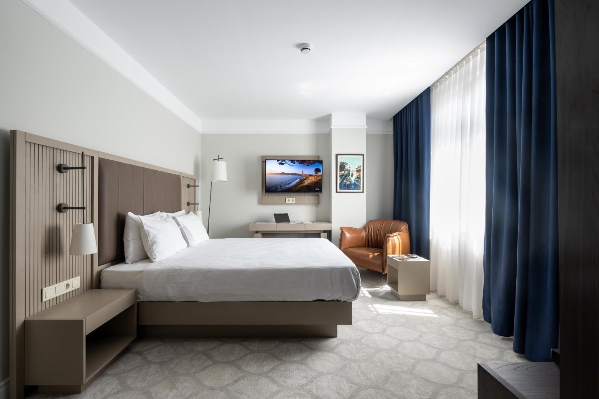 Noble Pangalti Hotell Istanbul Exteriör bild